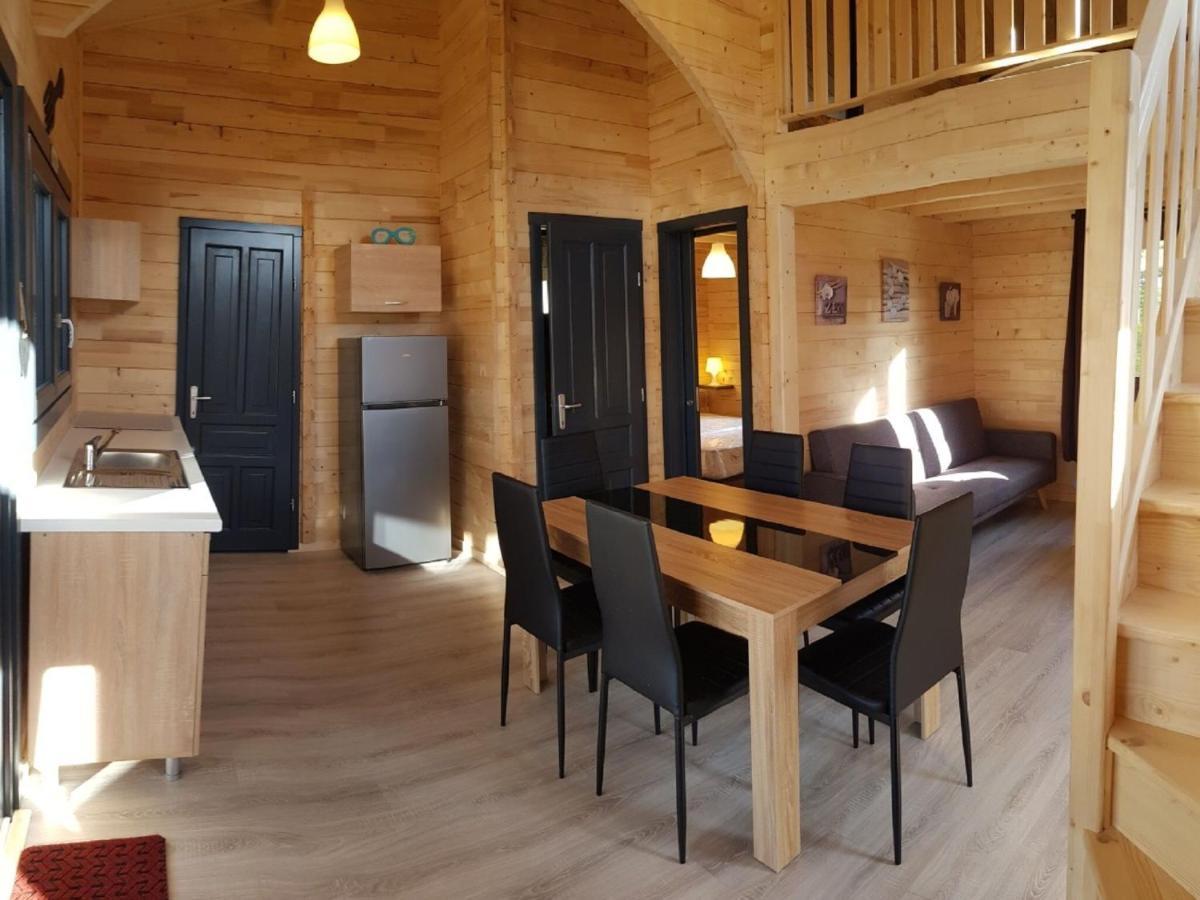 Chalet In Saint Laurent On A Slope 外观 照片