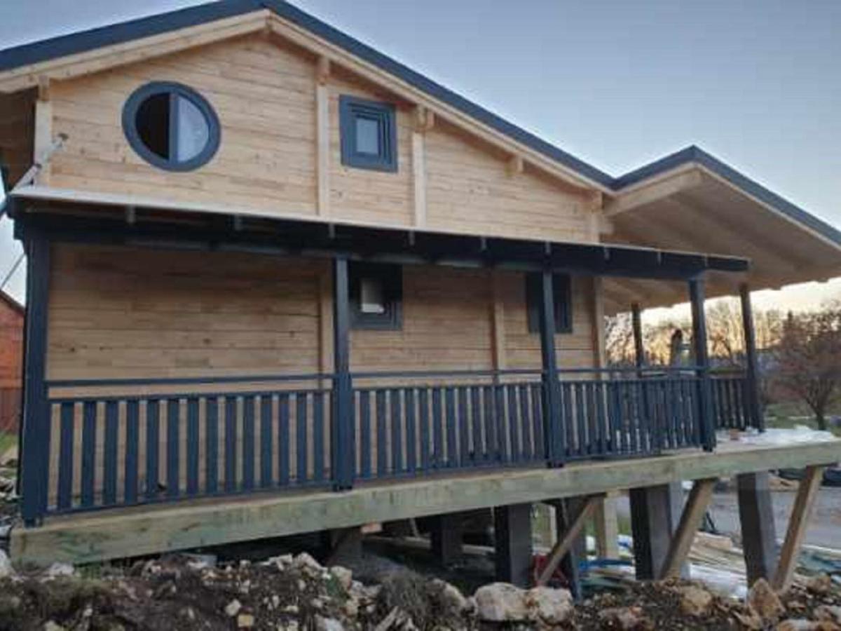 Chalet In Saint Laurent On A Slope 外观 照片